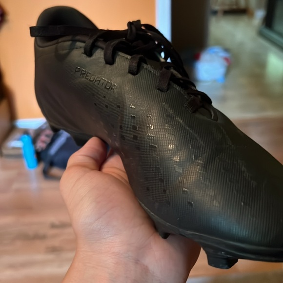 Adidas predator accuracy .4 - Picture 2 of 4